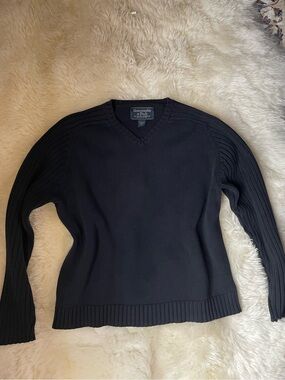 Vintage | HTF Abercrombie & fitch men’s navy blue v neck cotton sweater